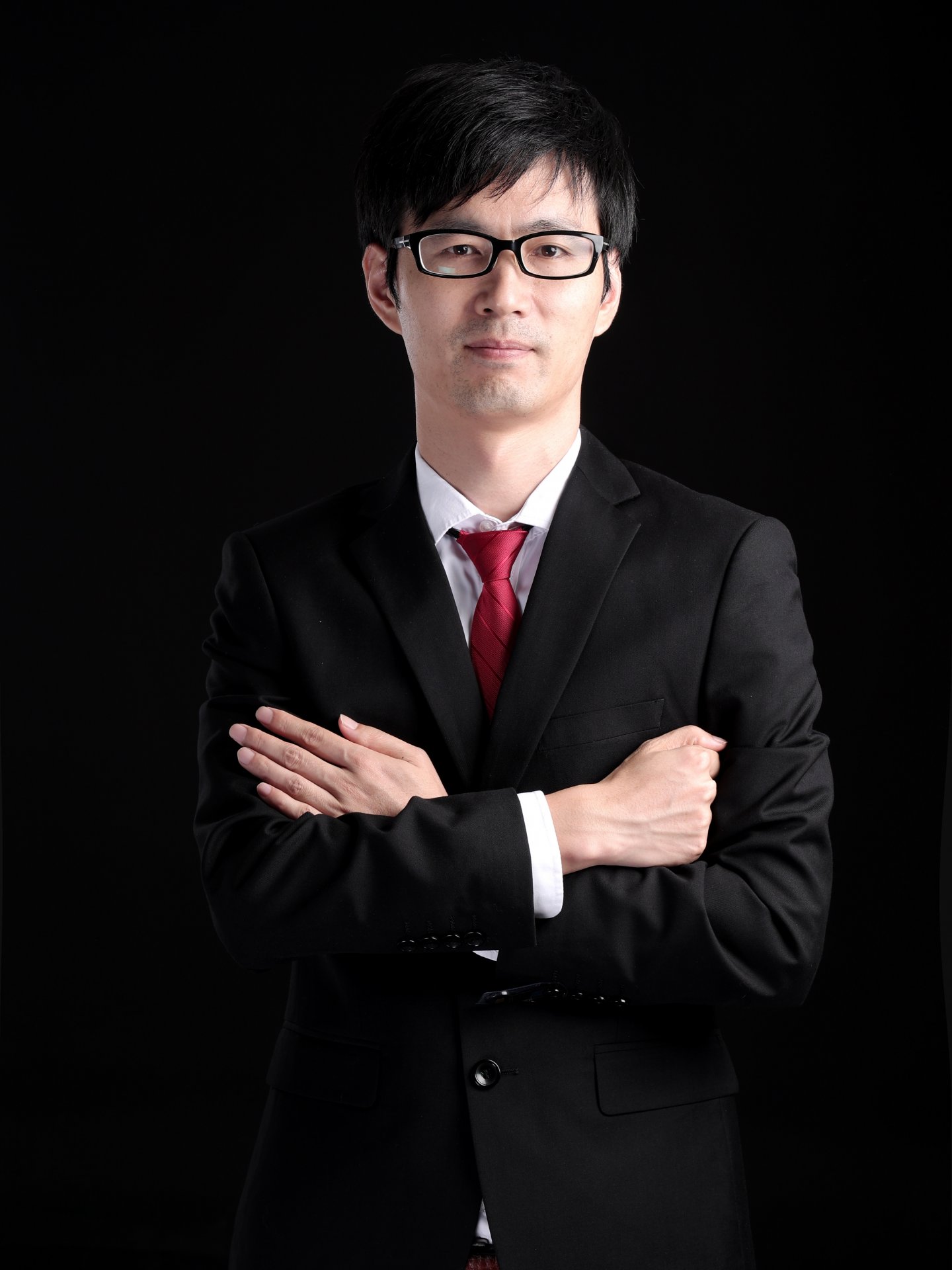 随机相互作用下的核结构